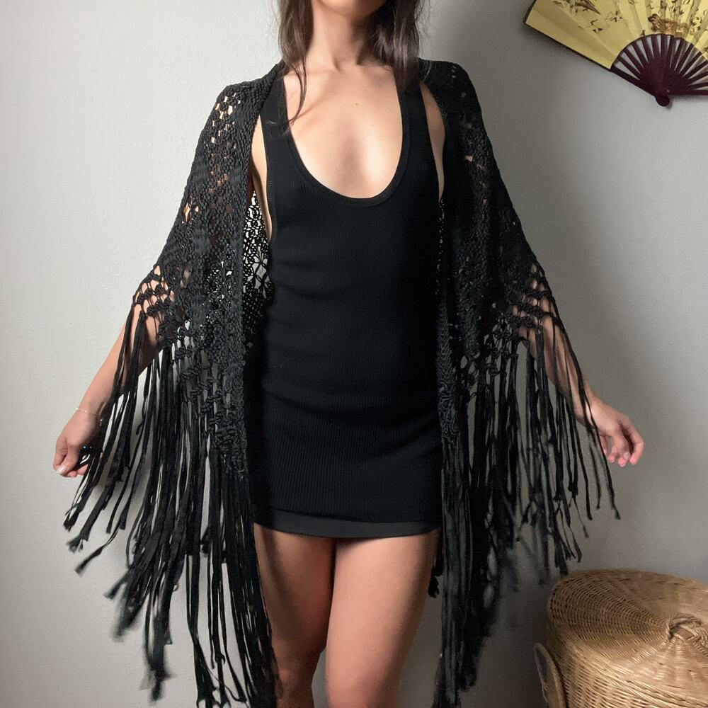 vintage black crochet fringe boho minimalist chic shawl poncho top